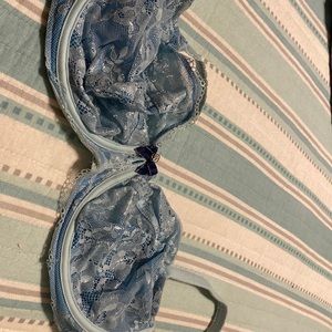Light blue Victoria secret bra 36ddd no padding lightly worn